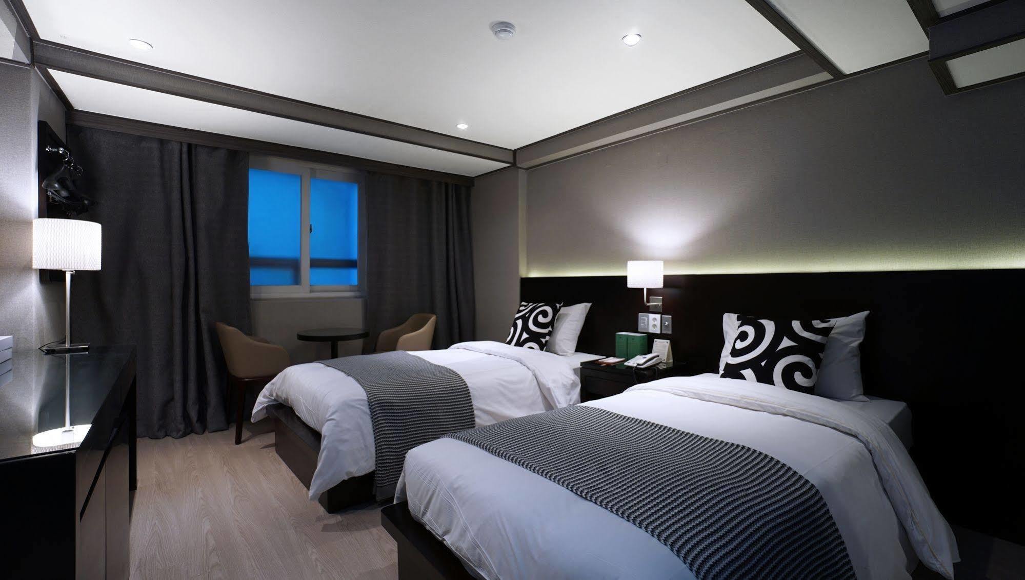 Insadong Crown Hotel Seul Exterior foto